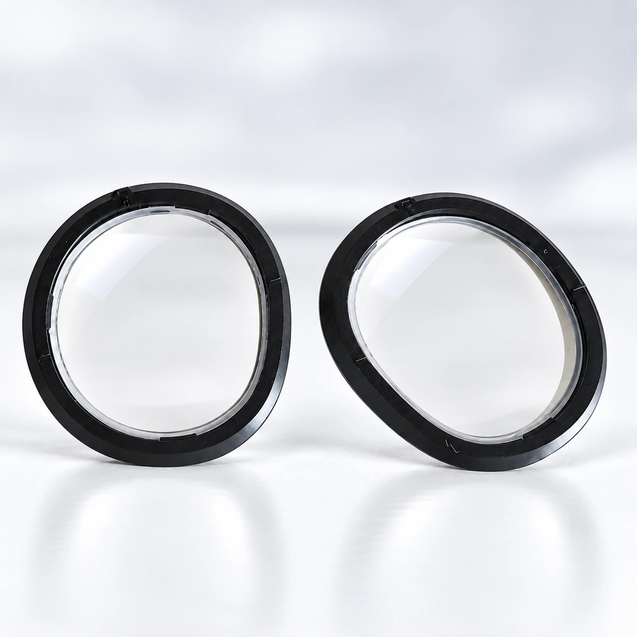 Pair of Fovevia lens inserts listed for Meta Quest 3